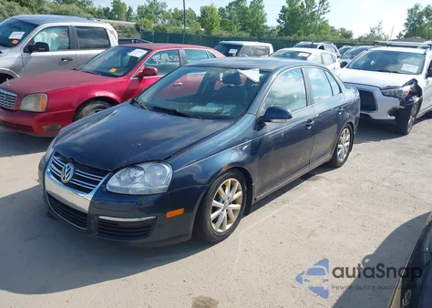 2010 Volkswagen Jetta Limited Edition from USA, damaged, VIN 3VWRZ7AJ2AM118186